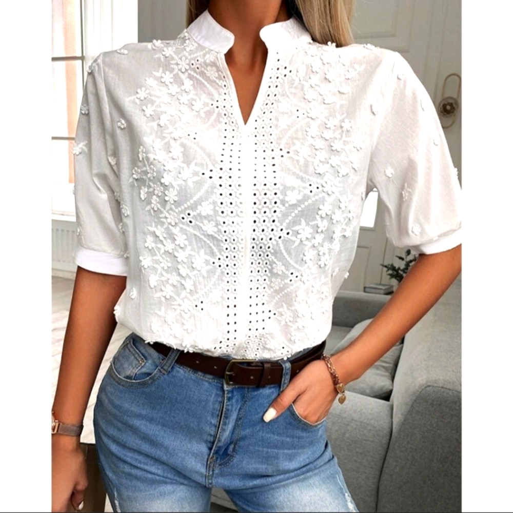 V-neck lace blouse